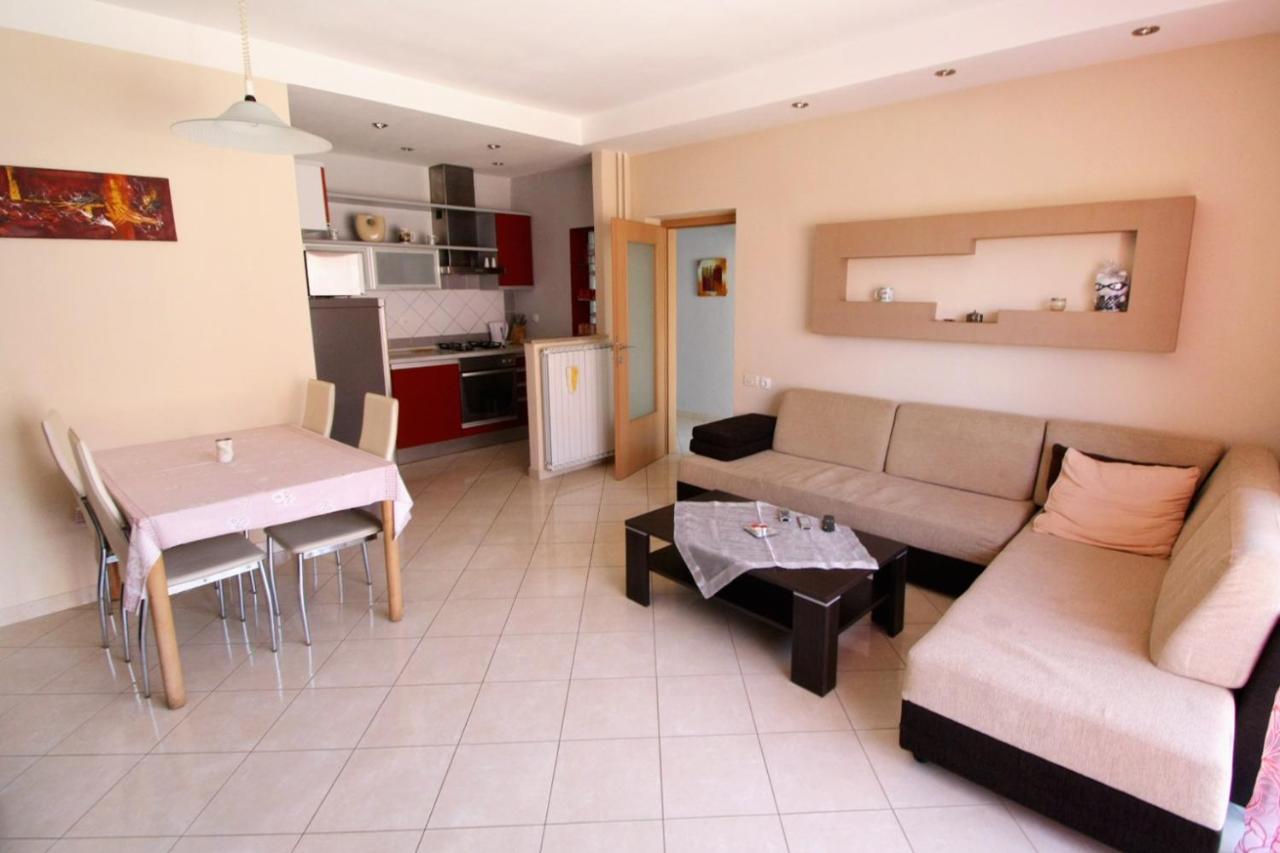Apartments With A Parking Space Umag - 7666 מראה חיצוני תמונה