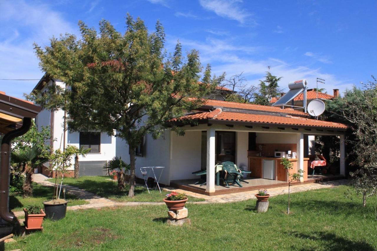 Apartments With A Parking Space Umag - 7666 מראה חיצוני תמונה