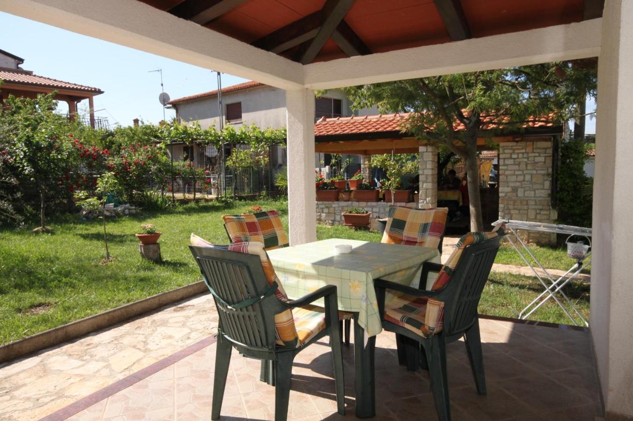 Apartments With A Parking Space Umag - 7666 מראה חיצוני תמונה
