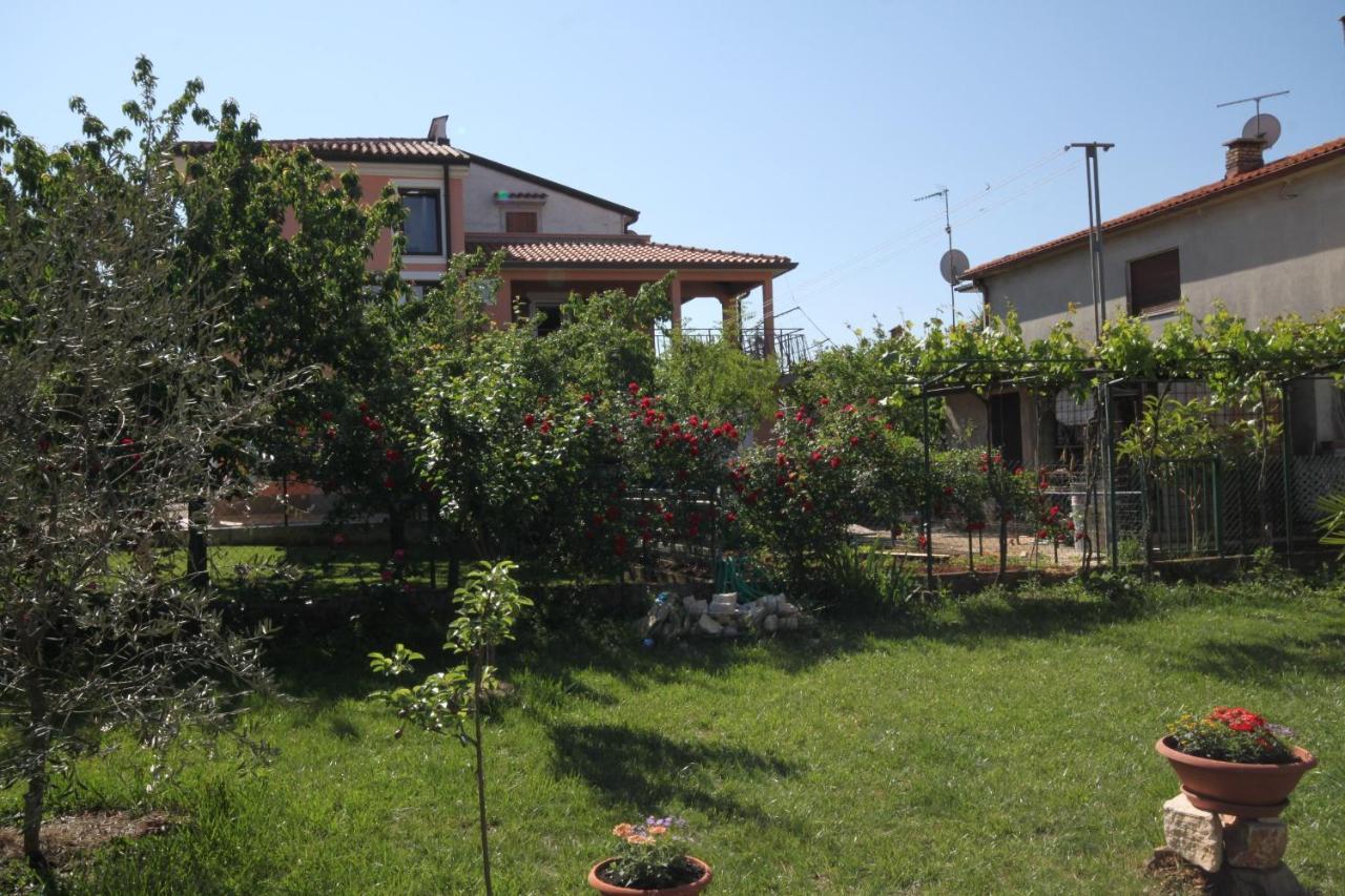 Apartments With A Parking Space Umag - 7666 מראה חיצוני תמונה