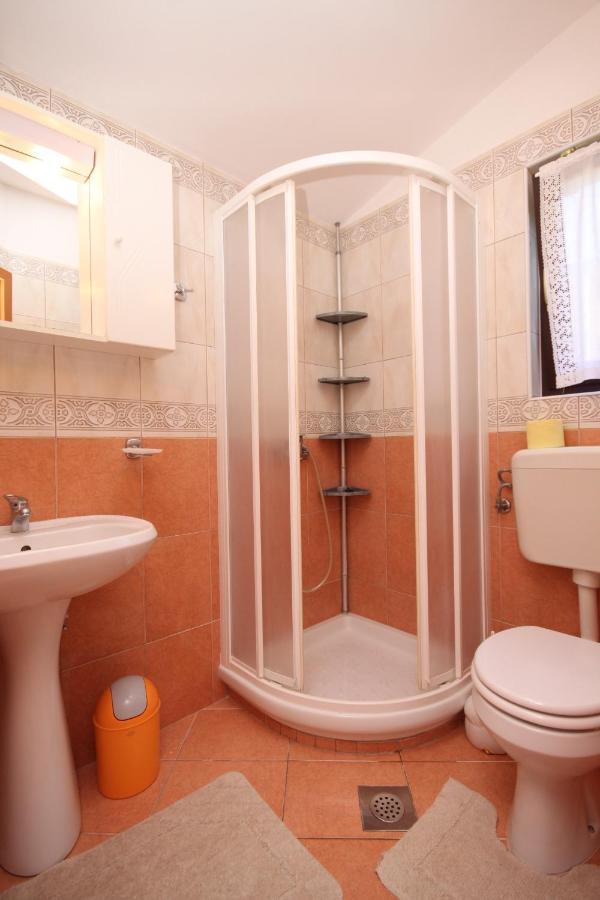 Apartments With A Parking Space Umag - 7666 מראה חיצוני תמונה